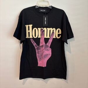 Homme and Femme Twisted Fingers Tee Mens Large